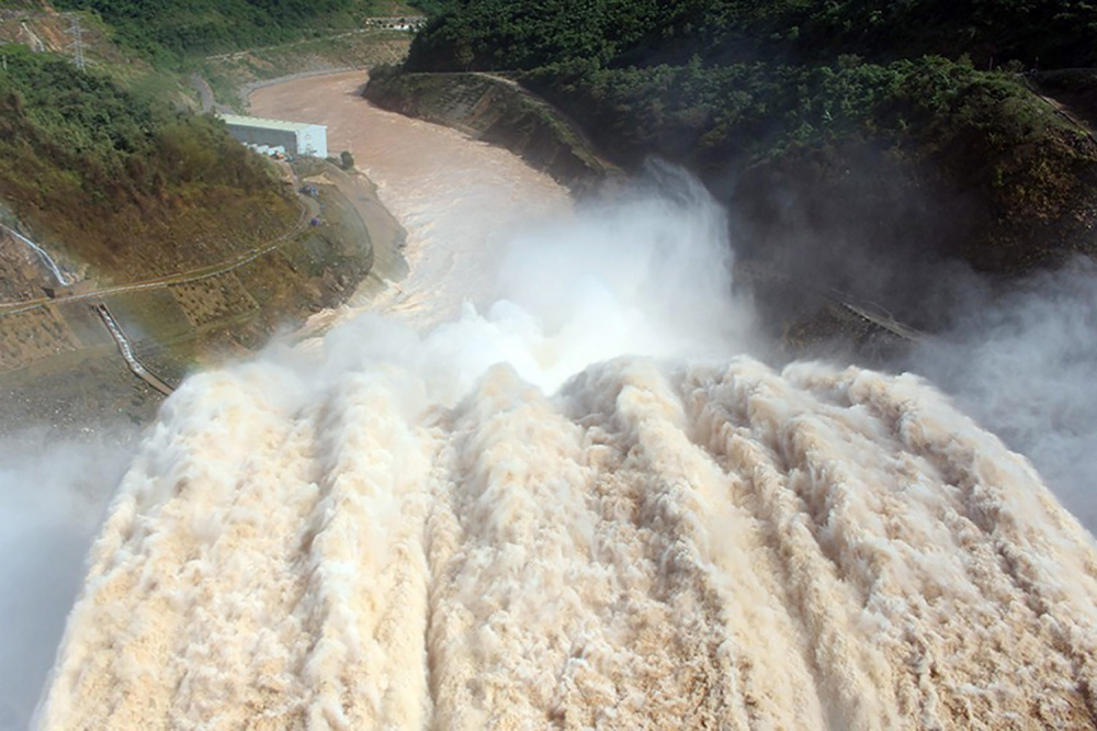 Tiếp tục triển khai ứng phó khẩn cấp với bão và hoàn lưu bão số 3 WIPHA