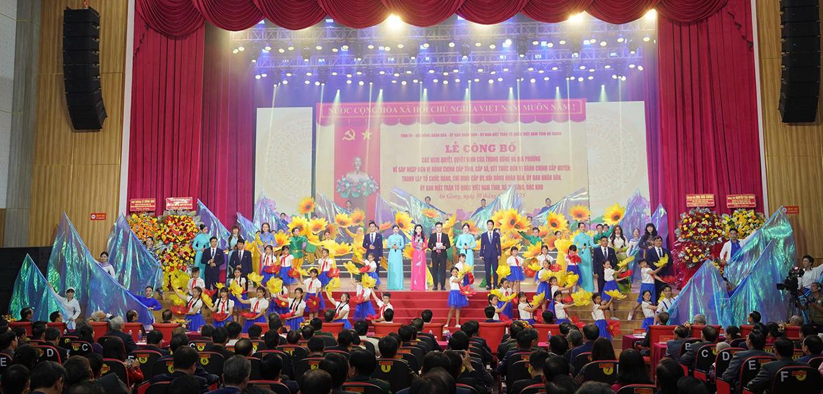 Công bố các nghị quyết, quyết định của Trung ương về tỉnh An Giang