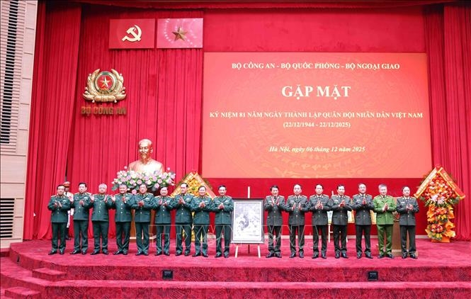 Lễ ký Quy chế phối hợp giữa Bộ Công an, Bộ Quốc phòng và Bộ Ngoại giao