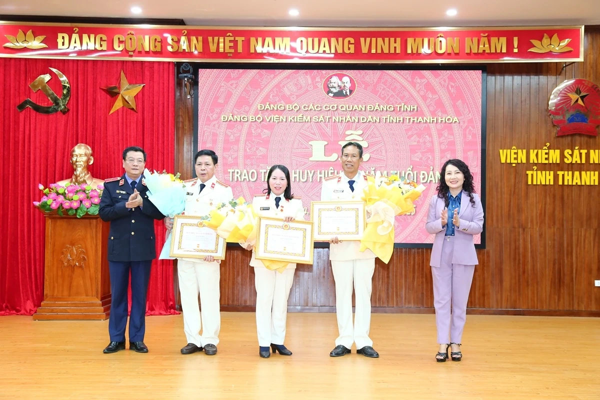 Tập trung l&atilde;nh đạo, chỉ đạo n&acirc;ng cao hiệu lực, hiệu quả c&ocirc;ng t&aacute;c thực h&agrave;nh quyền c&ocirc;ng tố, kiểm s&aacute;t hoạt động tư ph&aacute;p