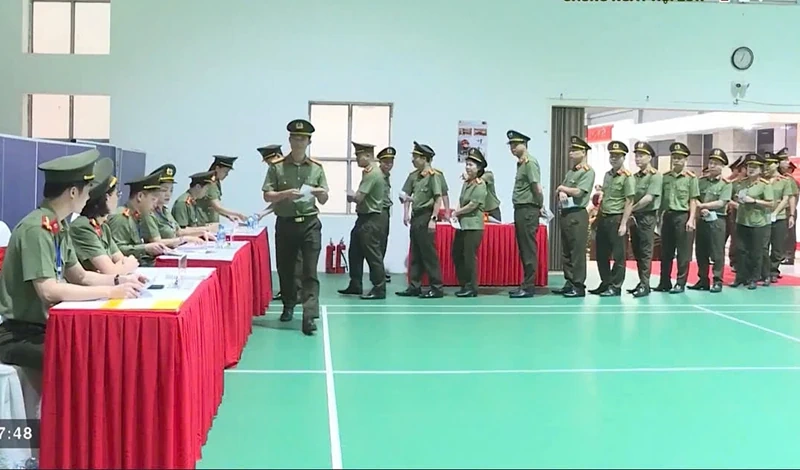 Cầu truyền hình trực tiếp “Chung ngày hội lớn” - sâu sắc hơn ý nghĩa của ngày bầu cử