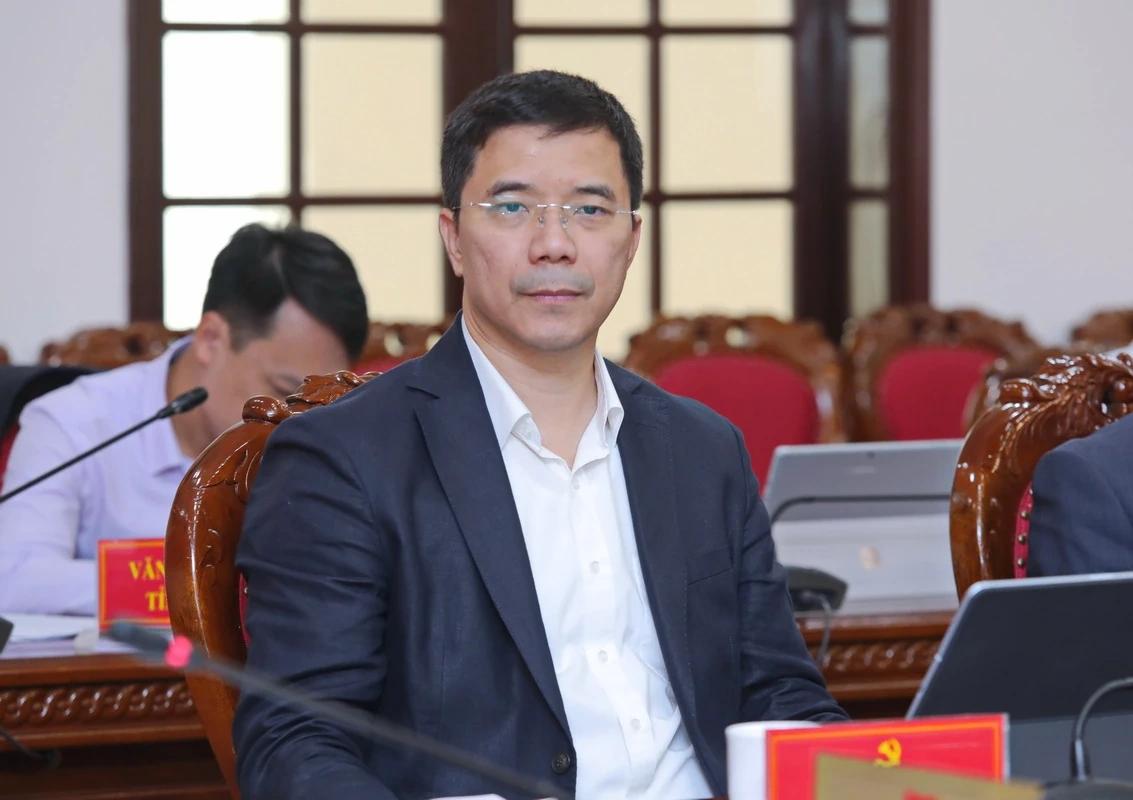 R&agrave; so&aacute;t tổng thể c&aacute;c c&ocirc;ng tr&igrave;nh giao th&ocirc;ng v&agrave; dự &aacute;n sử dụng đất tr&ecirc;n địa b&agrave;n tỉnh