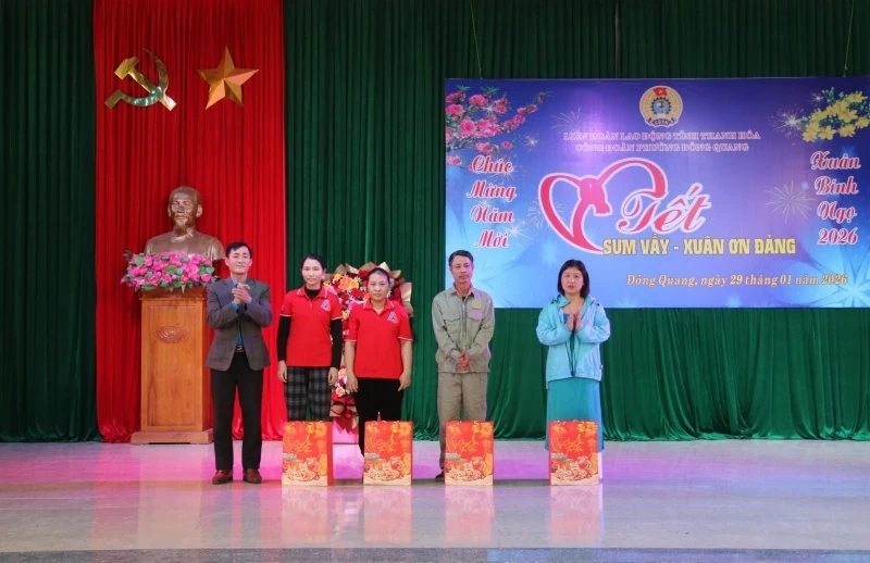 C&ocirc;ng đo&agrave;n phường Đ&ocirc;ng Quang tổ chức chương tr&igrave;nh &ldquo;Tết Sum vầy - Xu&acirc;n ơn Đảng&rdquo;