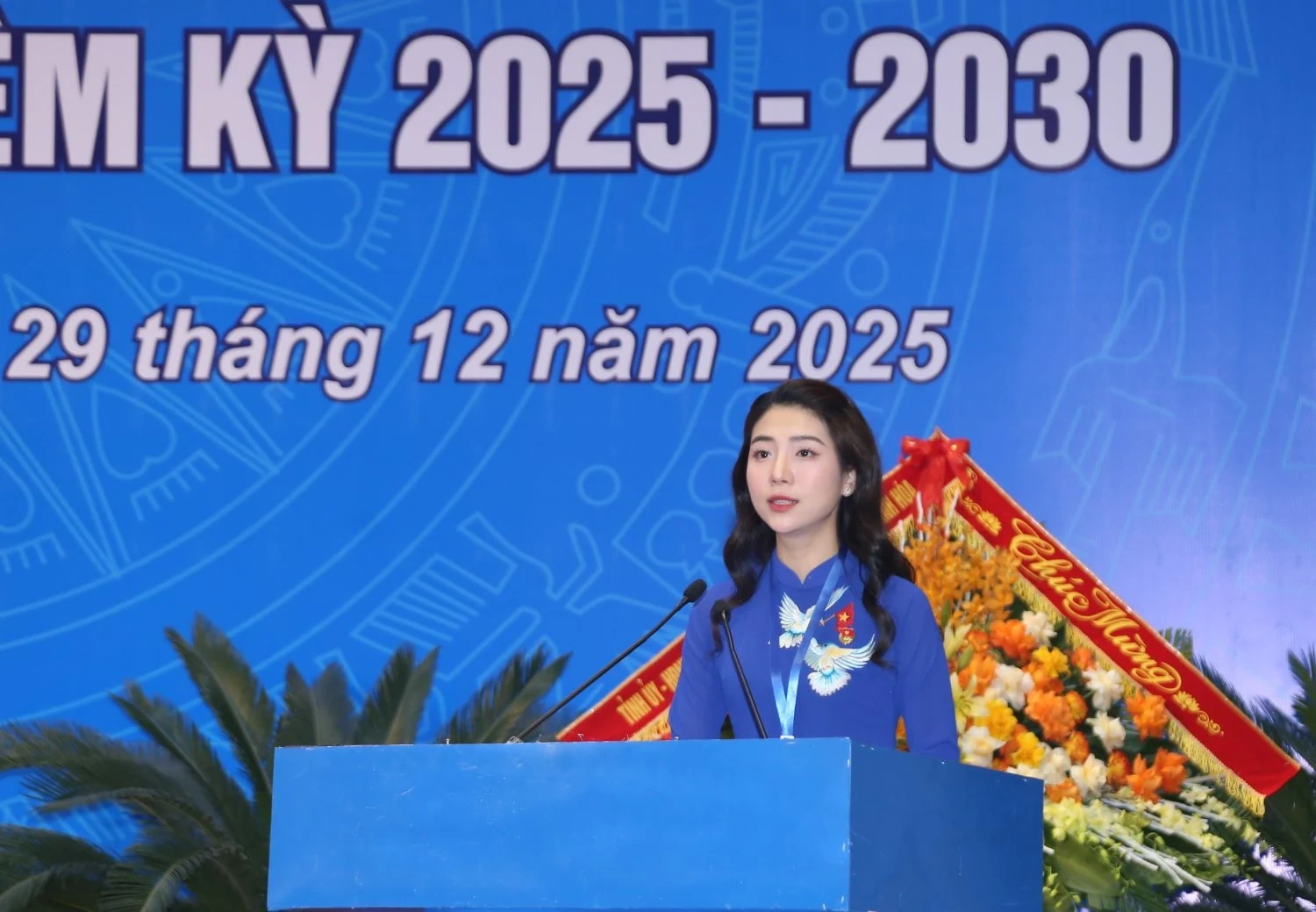 X&acirc;y dựng lớp thanh ni&ecirc;n Thanh H&oacute;a c&oacute; l&yacute; tưởng c&aacute;ch mạng, bản lĩnh ch&iacute;nh trị, đạo đức trong s&aacute;ng, tri thức, kh&aacute;t vọng ph&aacute;t triển