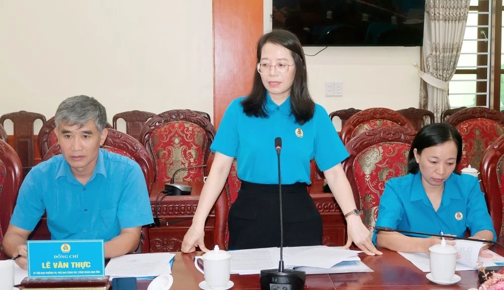 Ban Thường vụ LĐLĐ tỉnh làm việc với công đoàn 3 phường