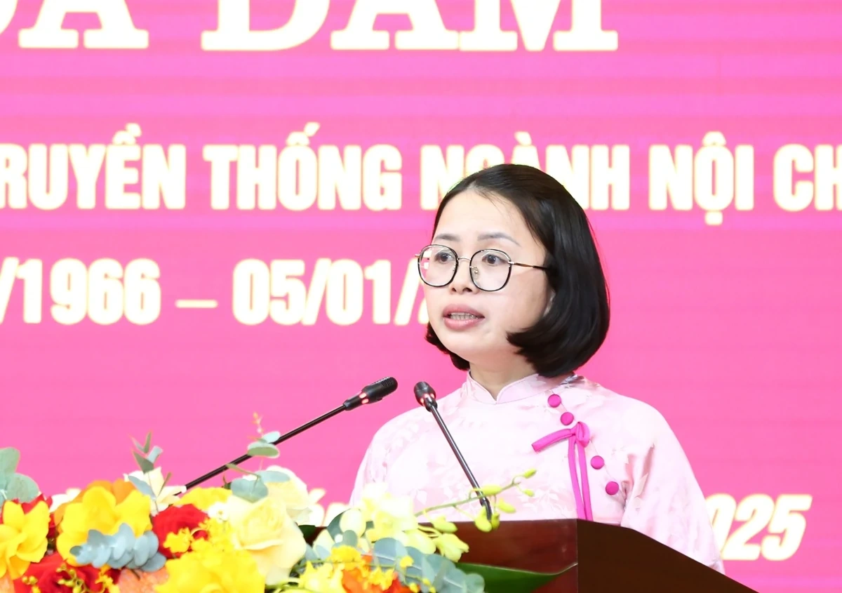 X&acirc;y dựng đội ngũ c&aacute;n bộ ng&agrave;nh Nội ch&iacute;nh Đảng li&ecirc;m ch&iacute;nh, bản lĩnh, trung th&agrave;nh, tr&aacute;ch nhiệm v&agrave; chuy&ecirc;n nghiệp