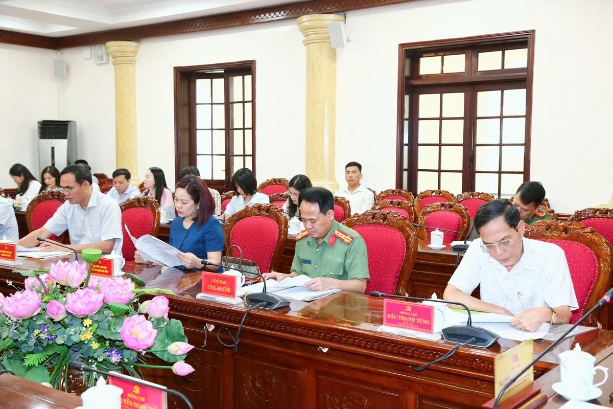 Tập trung giải quyết dứt điểm các vụ việc khiếu kiện đông người, kéo dài, phức tạp về an ninh trật tự
