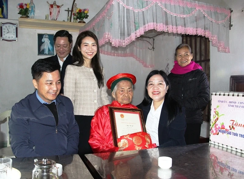 Chủ nhiệm Ủy ban Kiểm tra Tỉnh ủy kiểm tra tình hình sản xuất, đời sống Nhân dân các xã Nga Sơn, Nga Thắng