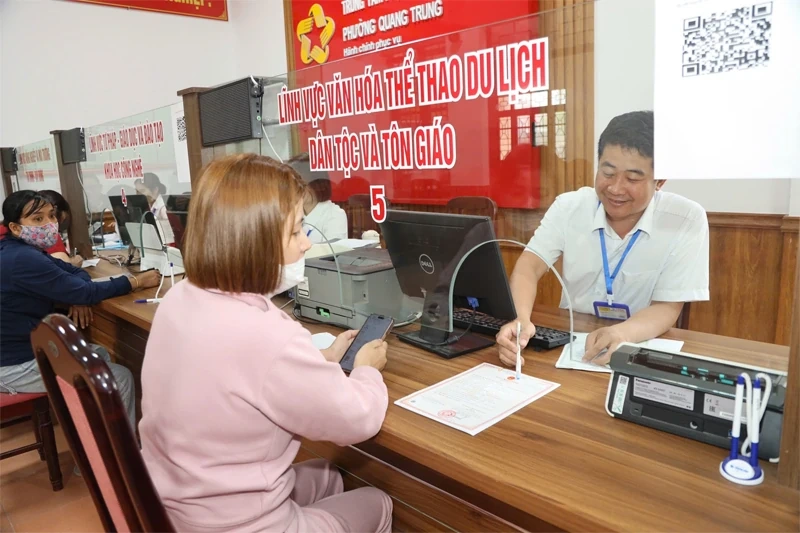 Người dân là trung tâm phục vụ