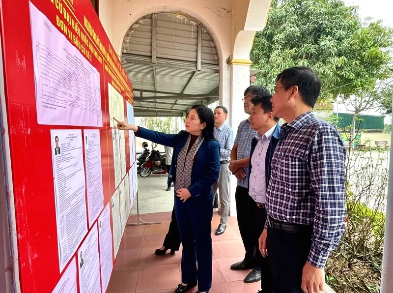 Chủ nhiệm Ủy ban Kiểm tra Tỉnh ủy Phạm Thị Thanh Thủy kiểm tra công tác chuẩn bị bầu cử