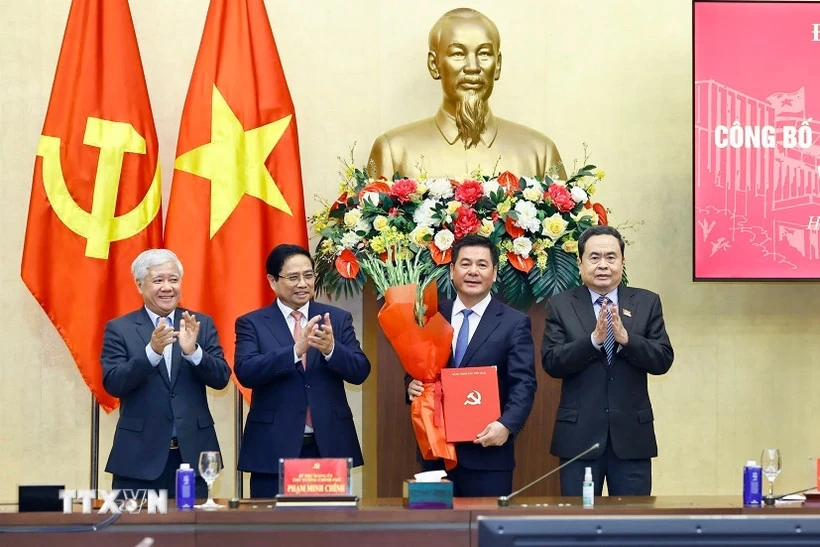 Đồng ch&iacute; Nguyễn Hồng Di&ecirc;n giữ chức Ph&oacute; B&iacute; thư chuy&ecirc;n tr&aacute;ch Đảng ủy Quốc hội