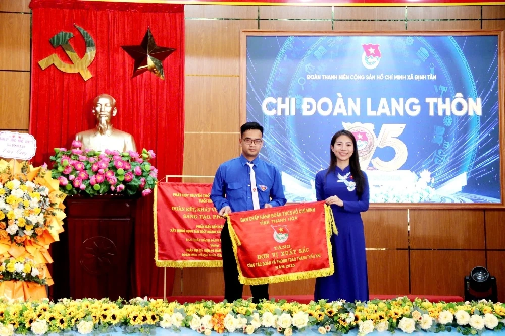 Đoàn TNCS Hồ Chí Minh xã Định Tân: Khơi dậy khát vọng cống hiến, xung kích đi đầu