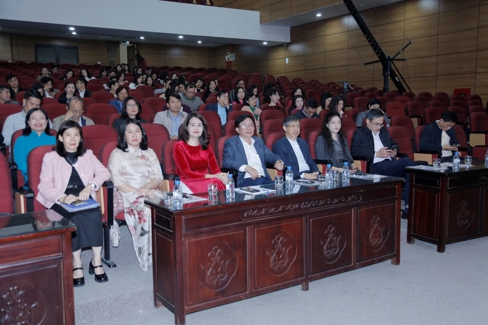 X&acirc;y dựng Chi hội Nh&agrave; b&aacute;o B&aacute;o v&agrave; Ph&aacute;t thanh, truyền h&igrave;nh Thanh H&oacute;a vững mạnh, chuy&ecirc;n nghiệp