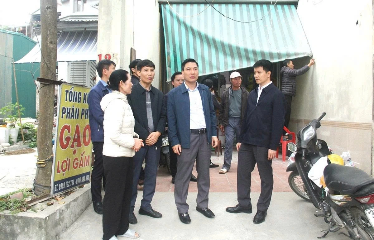 Phường Hạc Th&agrave;nh tuy&ecirc;n truyền, vận động người d&acirc;n b&agrave;n giao mặt bằng dự &aacute;n mở rộng Đại lộ L&ecirc; Lợi