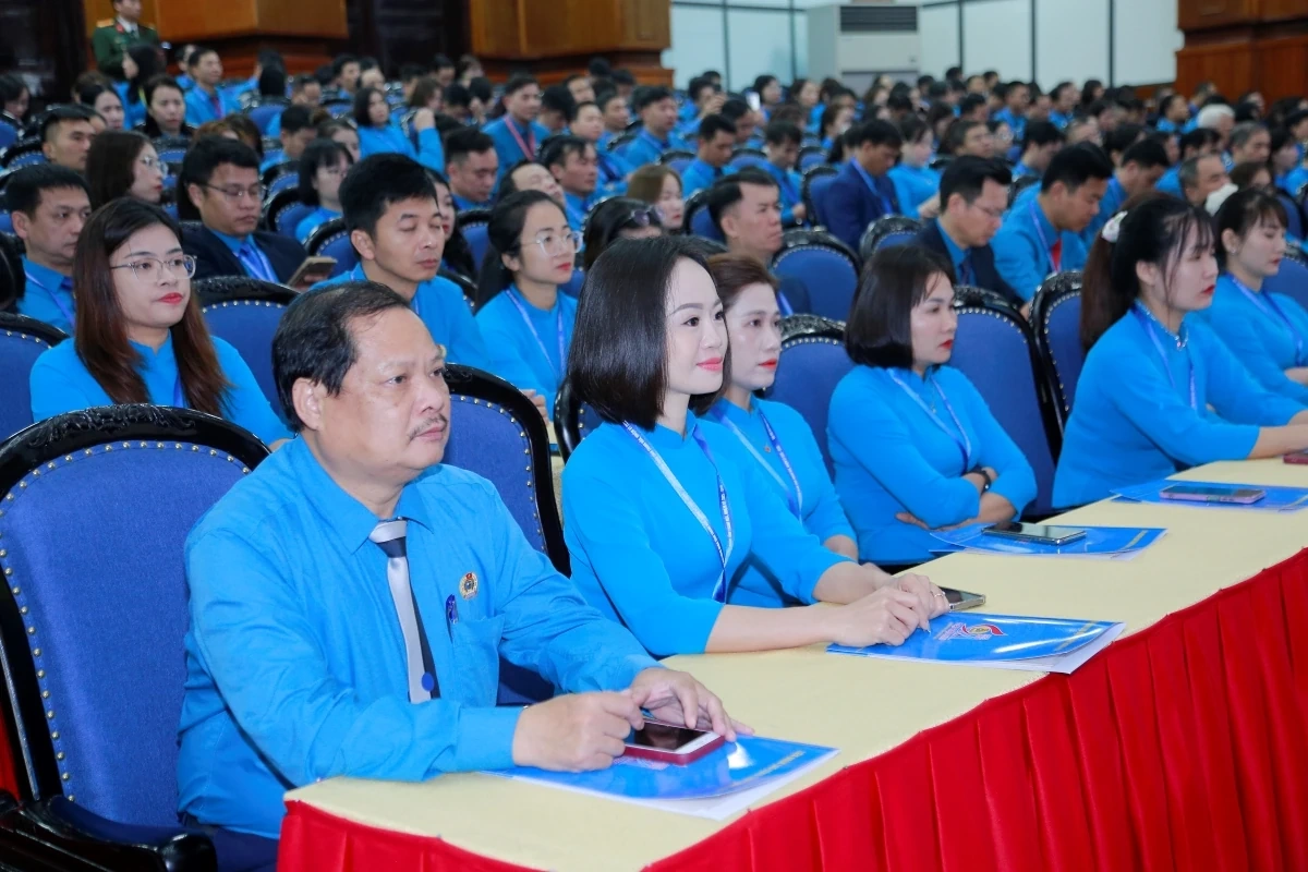 Ph&aacute;t huy tr&iacute; tuệ, sức mạnh của đo&agrave;n vi&ecirc;n, c&ocirc;ng nh&acirc;n lao động trong sự nghiệp x&acirc;y dựng v&agrave; ph&aacute;t triển kinh tế - x&atilde; hội