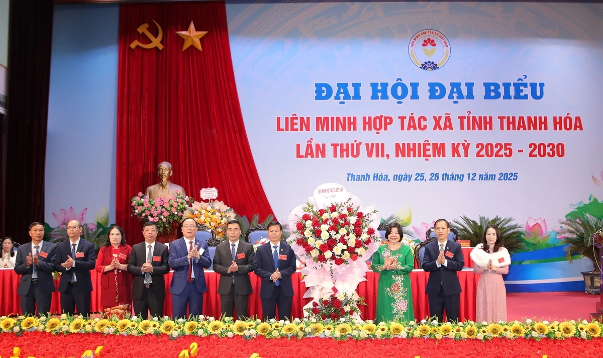 X&acirc;y dựng hệ thống Li&ecirc;n minh Hợp t&aacute;c x&atilde; tỉnh Thanh H&oacute;a vững mạnh, l&agrave; n&ograve;ng cốt th&uacute;c đẩy ph&aacute;t triển kinh tế tập thể