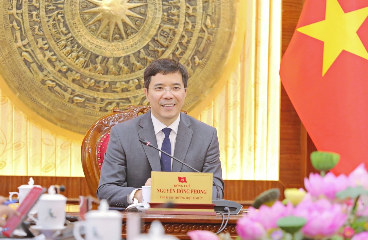 C&aacute;c ban Đảng Tỉnh ủy n&acirc;ng cao chất lượng tham mưu, đ&aacute;p ứng y&ecirc;u cầu nhiệm vụ trong giai đoạn mới