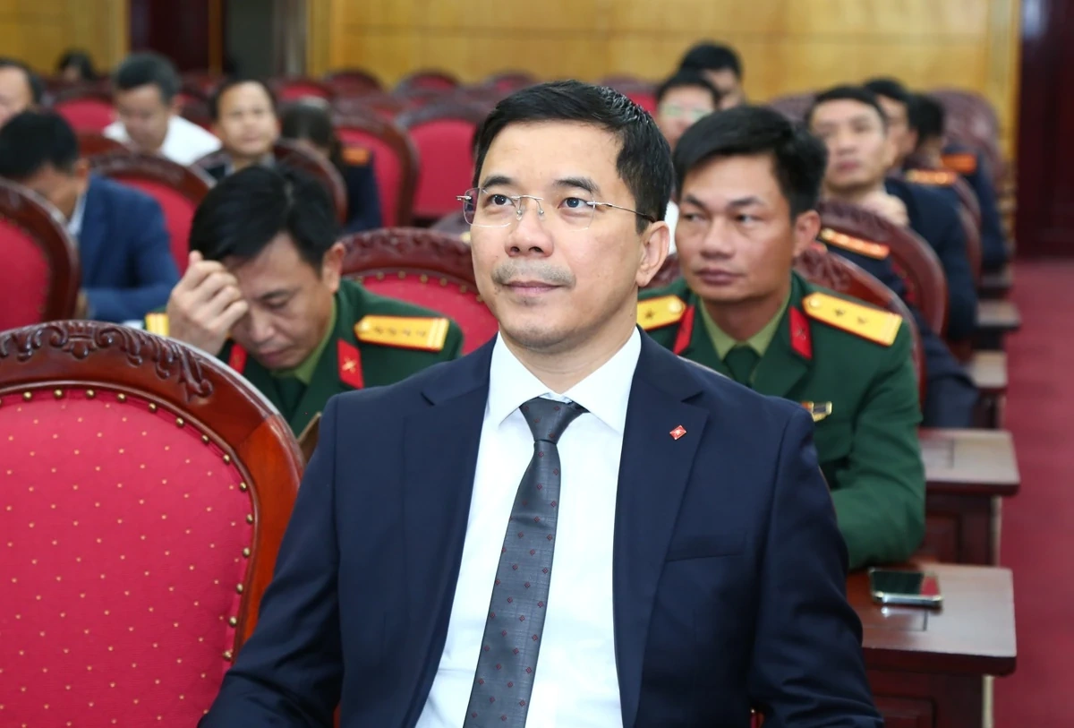 Kiên quyết, kiên trì ngăn chặn, đẩy lùi tham nhũng, lãng phí, tiêu cực