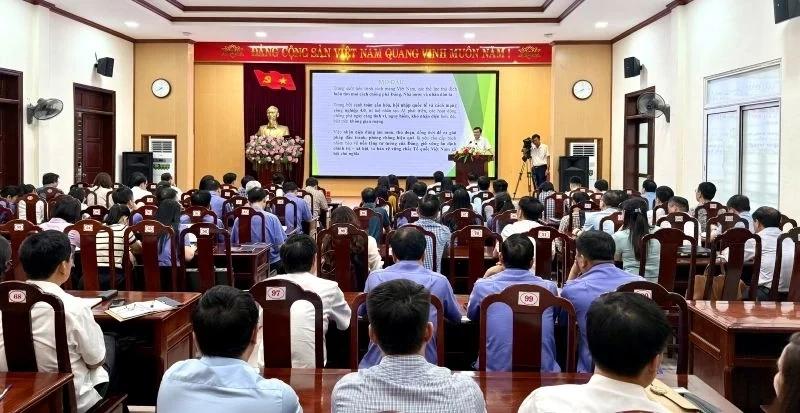 Đổi mới phương thức, nâng cao hiệu quả công tác bảo vệ nền tảng tư tưởng của Đảng, đấu tranh phản bác các quan điểm sai trái, thù địch trong tình hình mới