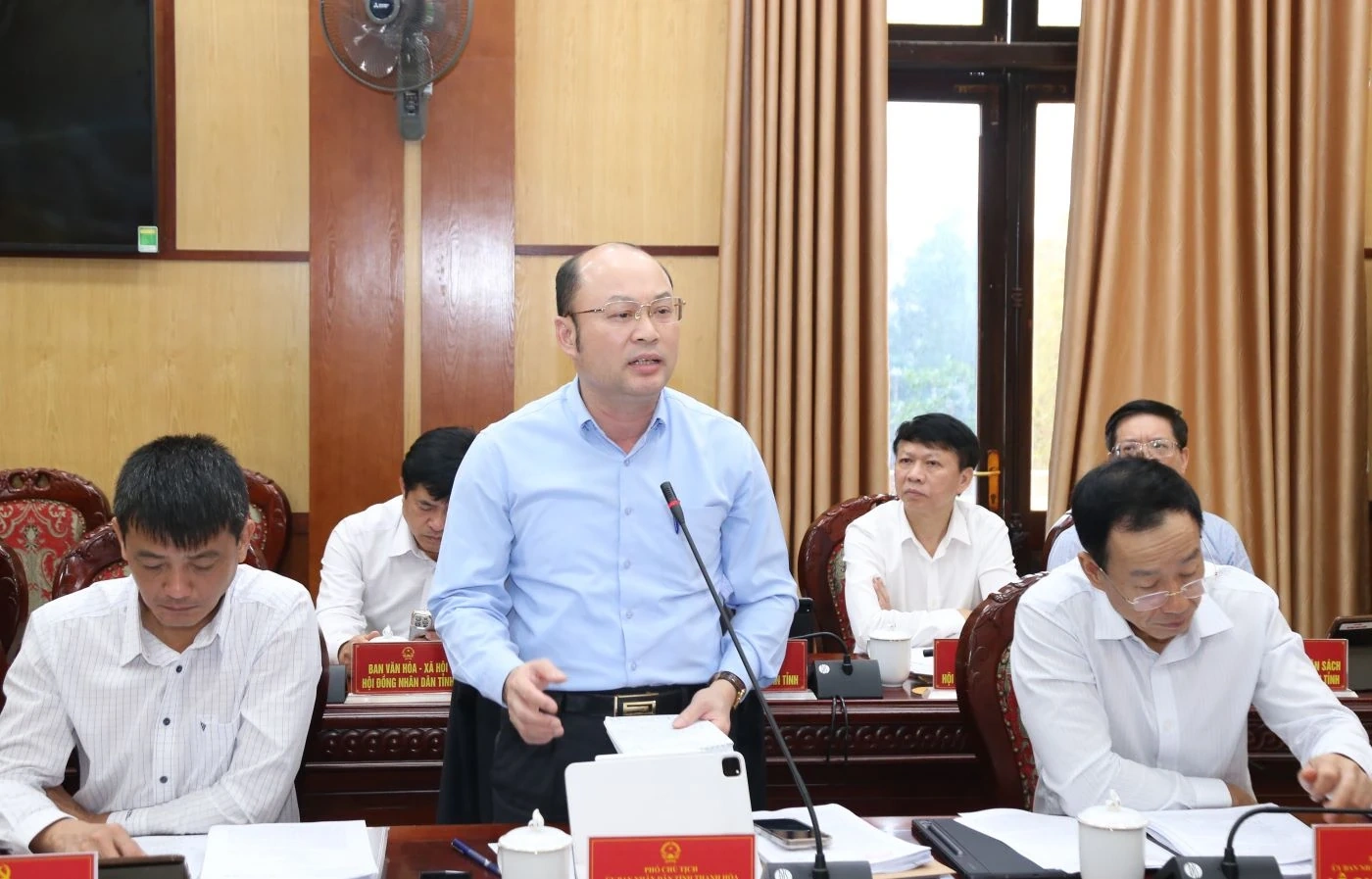 Thảo luận, cho &yacute; kiến v&agrave;o kế hoạch, chương tr&igrave;nh h&agrave;nh động ph&aacute;t triển kinh tế - x&atilde; hội năm 2026