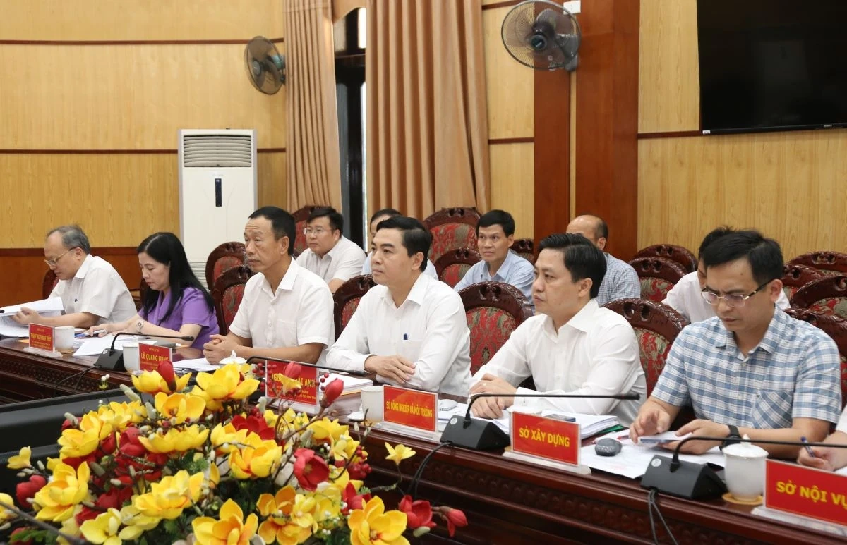 Đoàn kiểm tra, giám sát của Bộ Chính trị làm việc với Đảng ủy UBND tỉnh Thanh Hóa