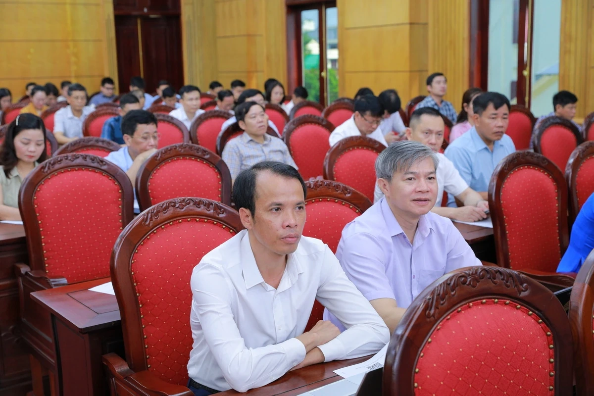Thanh Hóa sơ kết thực hiện Nghị quyết số 57-NQ/TW và phong trào “Bình dân học vụ số”