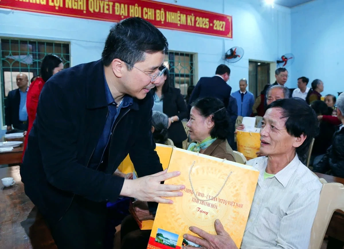 Quan t&acirc;m chăm lo cho c&aacute;c đối tượng ch&iacute;nh s&aacute;ch, người cao tuổi, hộ c&oacute; ho&agrave;n cảnh kh&oacute; khăn