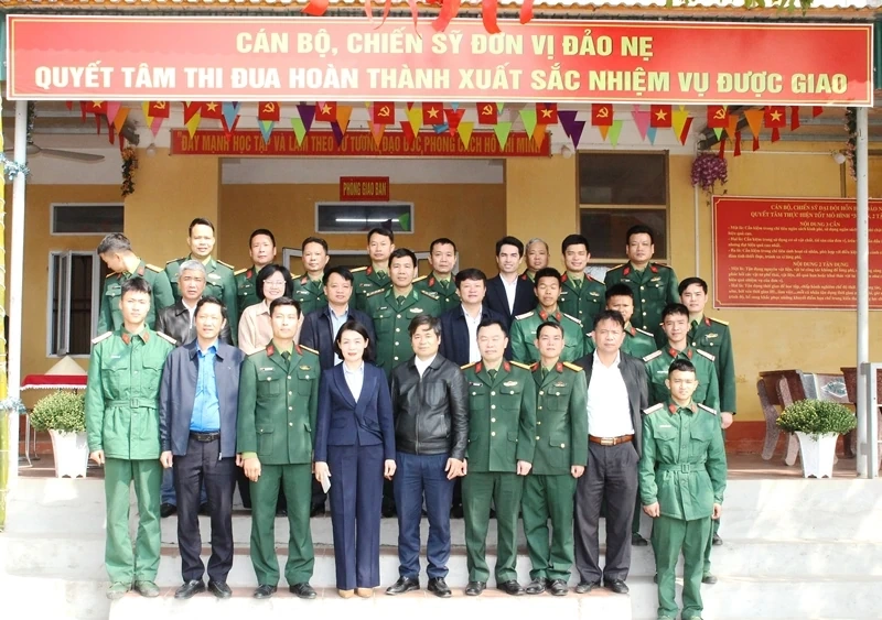 Ph&oacute; Chủ tịch Thường trực Ủy ban MTTQ tỉnh kiểm tra đời sống v&agrave; sản xuất của người d&acirc;n một số địa phương, đơn vị