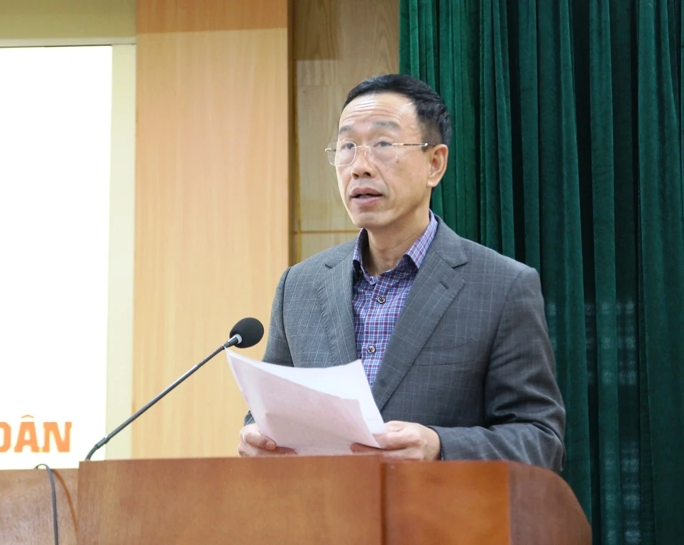 Bàn giao danh sách những người ứng cử ĐBQH khóa XVI và đại biểu HĐND tỉnh Thanh Hóa