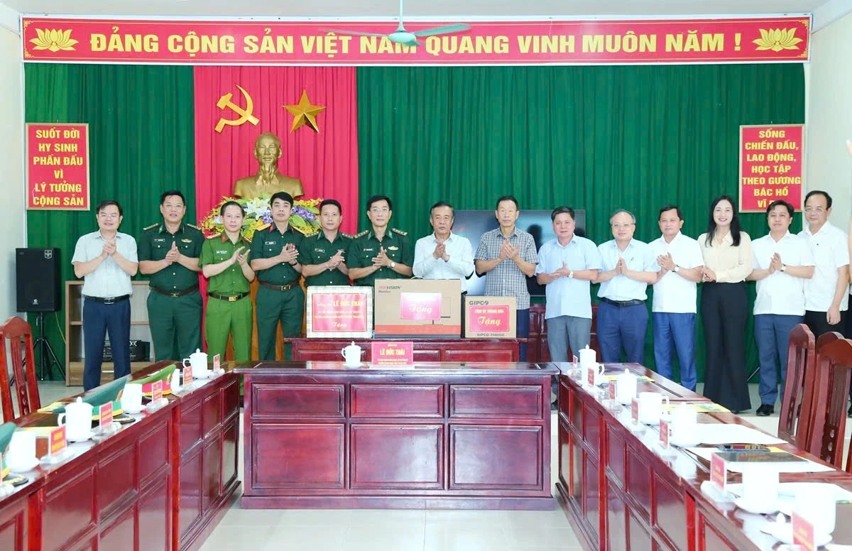 Bí thư Tỉnh ủy Lê Đức Thái thăm, làm việc tại 5 xã miền núi