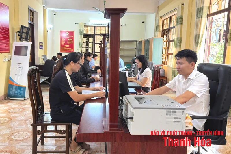 Hồi Xuân khắc phục khó khăn, phục vụ tốt nhu cầu của người dân