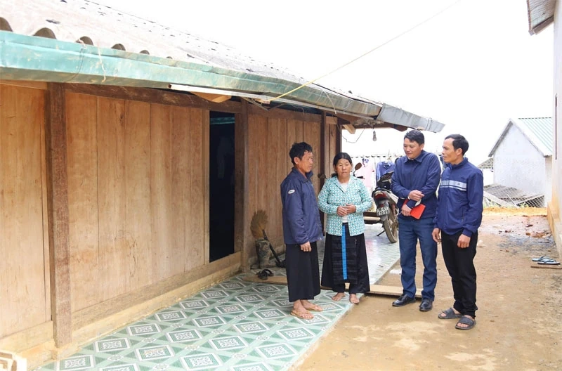 X&acirc;y niềm tin, tạo đồng thuận, đưa nghị quyết v&agrave;o cuộc sống