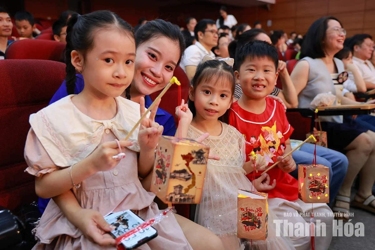 Vui tết Trung thu - Lung linh trăng rằm