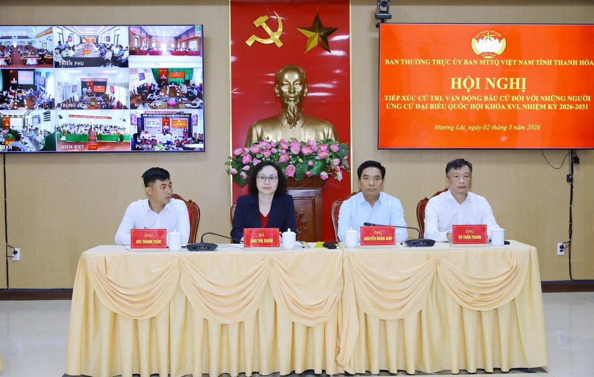 Bí thư Tỉnh ủy Nguyễn Doãn Anh và người ứng cử tiếp xúc cử tri, vận động bầu cử đại biểu Quốc hội, đại biểu HĐND tỉnh Thanh Hóa