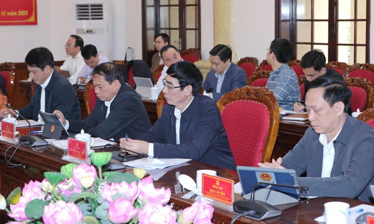 R&agrave; so&aacute;t tổng thể c&aacute;c c&ocirc;ng tr&igrave;nh giao th&ocirc;ng v&agrave; dự &aacute;n sử dụng đất tr&ecirc;n địa b&agrave;n tỉnh