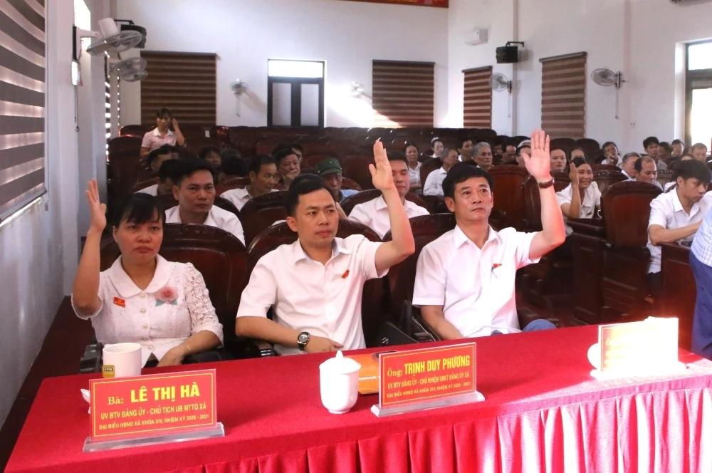 HĐND xã Thiệu Quang thông qua nghị quyết sắp xếp thôn