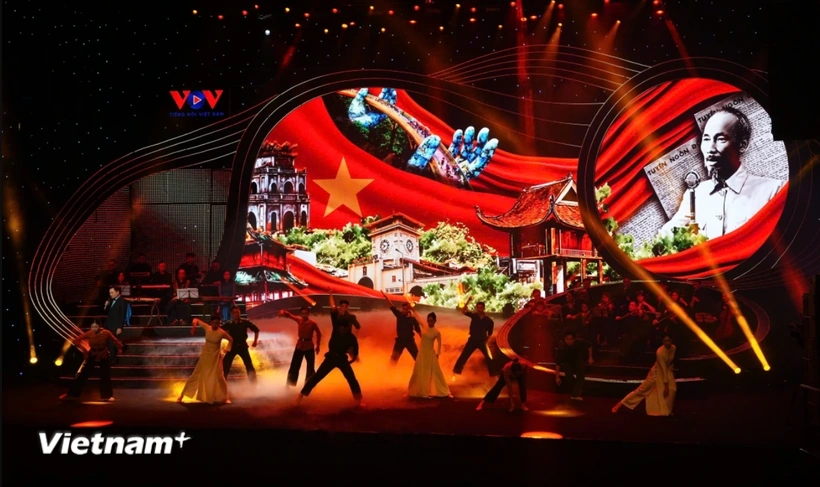 Đa dạng c&aacute;c chương tr&igrave;nh nghệ thuật ch&agrave;o mừng Đại hội XIV của Đảng