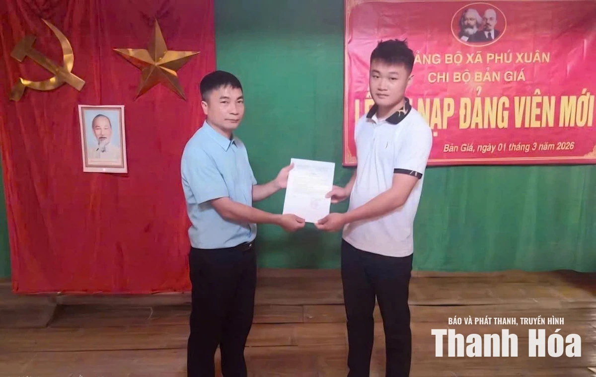 Dịch chuyển lao động trẻ - rào cản phát triển đảng viên ở miền núi
