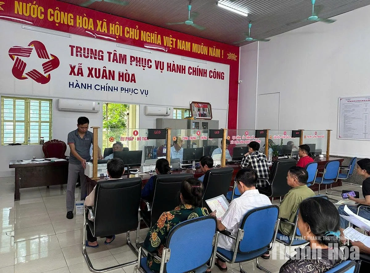 “Cầm tay chỉ việc” giúp người dân thành thạo dịch vụ công trực tuyến
