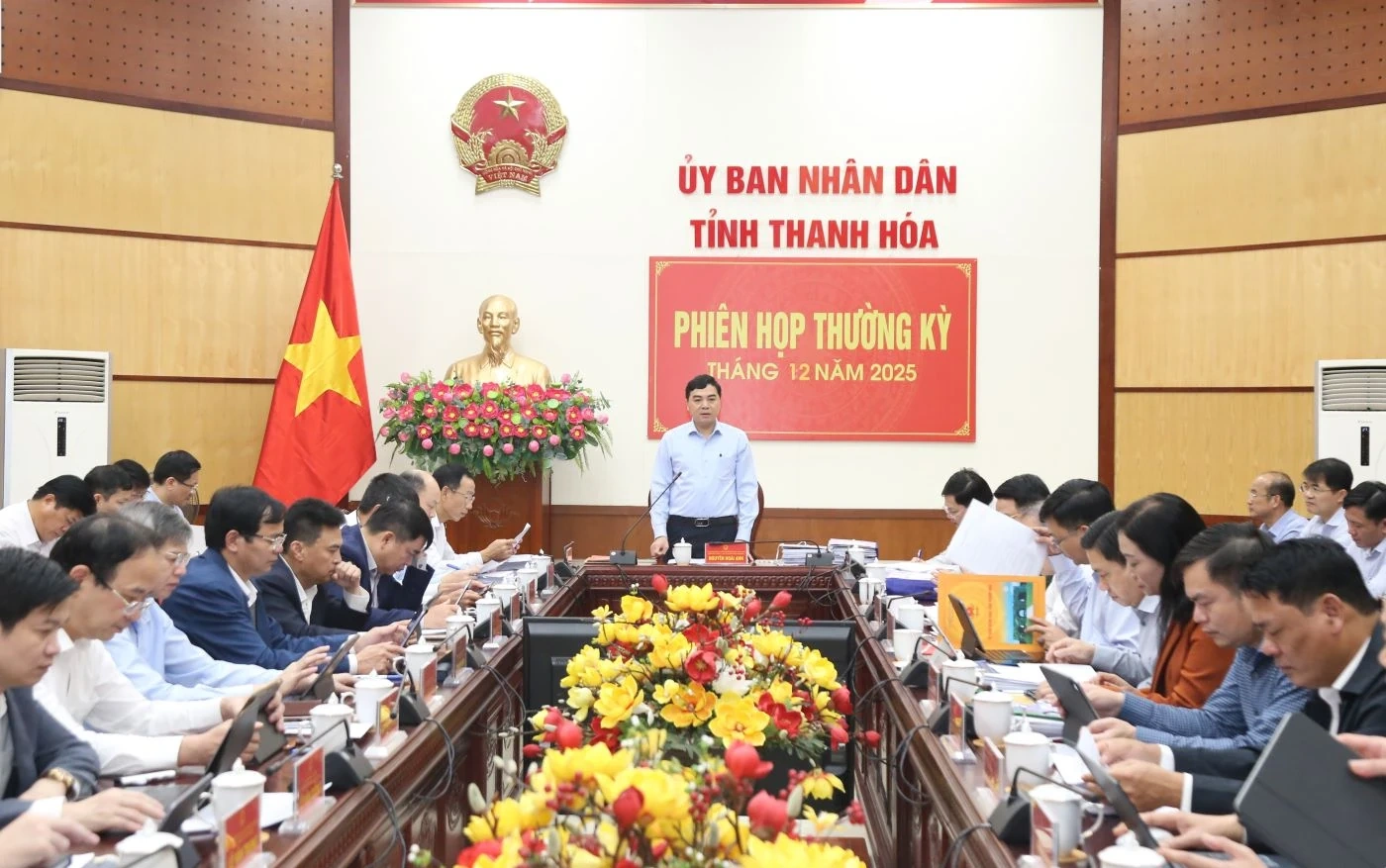 Thảo luận, cho &yacute; kiến v&agrave;o kế hoạch, chương tr&igrave;nh h&agrave;nh động ph&aacute;t triển kinh tế - x&atilde; hội năm 2026