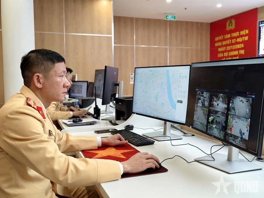 Tuần tra, kiểm so&aacute;t kh&eacute;p k&iacute;n địa b&agrave;n, giữ vững an ninh dịp Đại hội XIV