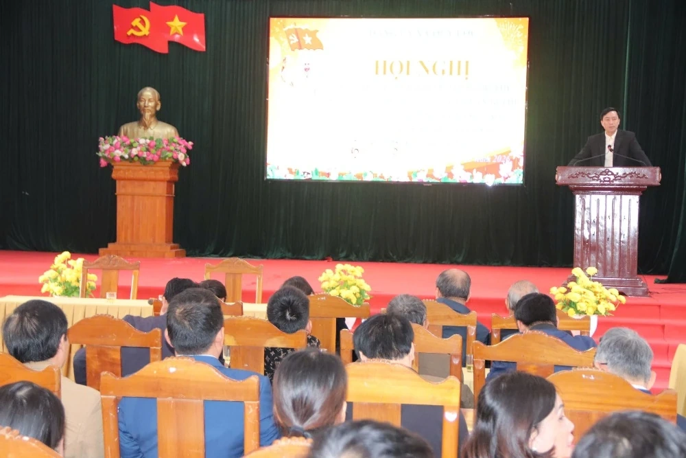 X&atilde; Qu&yacute; Lộc tổ chức sinh hoạt chi bộ điểm theo Chỉ thị 50-CT/TW