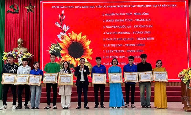 X&acirc;y dựng Trung t&acirc;m Ch&iacute;nh trị N&ocirc;ng Cống xứng tầm trung t&acirc;m đ&agrave;o tạo, bồi dưỡng c&aacute;n bộ của khu vực