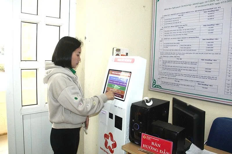 X&acirc;y dựng nền h&agrave;nh ch&iacute;nh hiện đại