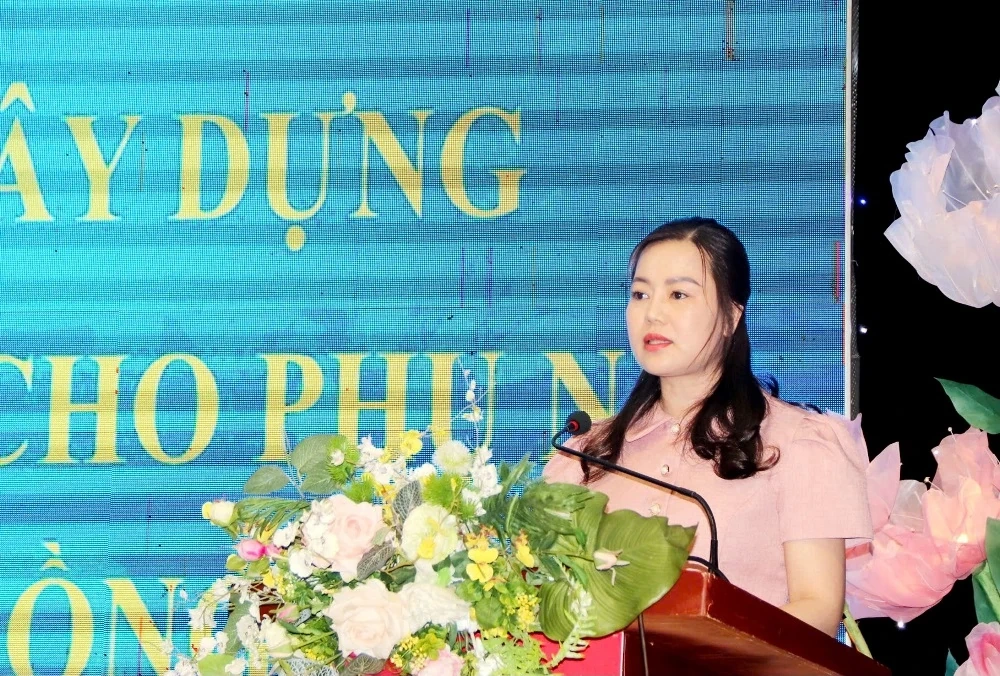 Cán bộ Hội Phụ nữ tham gia tập huấn phòng, chống tội phạm lừa đảo công nghệ cao
