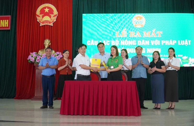 Ra mắt Câu lạc bộ “Nông dân với pháp luật” xã Quảng Ninh