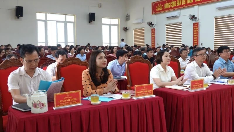 Tăng cường sự lãnh đạo của cấp ủy đối với vận động Nhân dân hiến đất để mở rộng đường giao thông