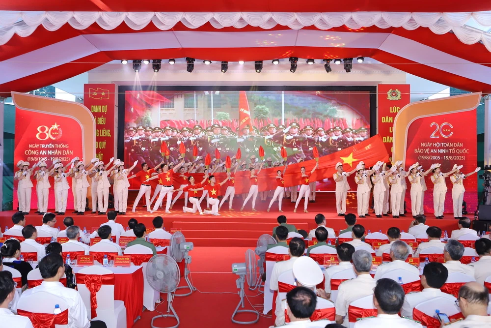 Thanh Hóa tổ chức trọng thể Lễ kỷ niệm 80 năm Ngày truyền thống Công an Nhân dân và 20 năm Ngày hội toàn dân bảo vệ an ninh Tổ quốc