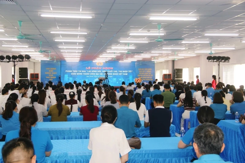 Phát động phong trào thi đua “Lao động giỏi, năng suất cao, thu nhập tốt” giai đoạn 2026-2031