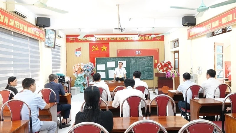 Phó Chủ tịch UBND tỉnh Đầu Thanh Tùng kiểm tra công tác tổ chức thi vào lớp 10 THPT năm học 2026-2027